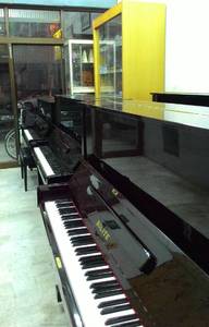 中古鋼琴高價收購1